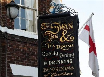 The Swan Tarporley Photo