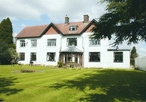 Frogg Manor Hotel and Restaurant