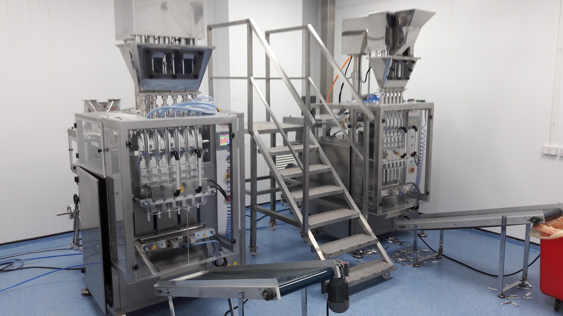 Powder & Packaging Machines Photo